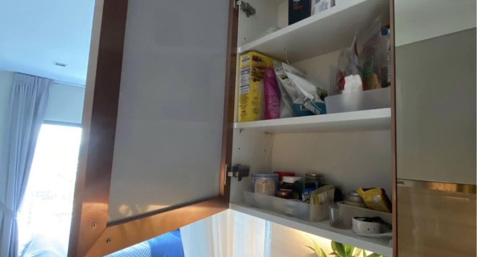 For rent studio condo in Phra Khanong, Bangkok