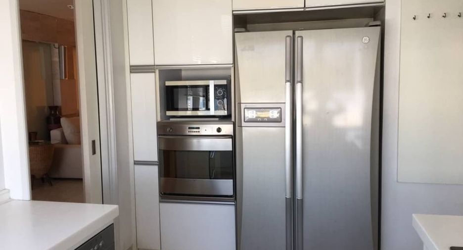 Wohnung zur Miete mit 3 Zimmer in Watthana, Bangkok