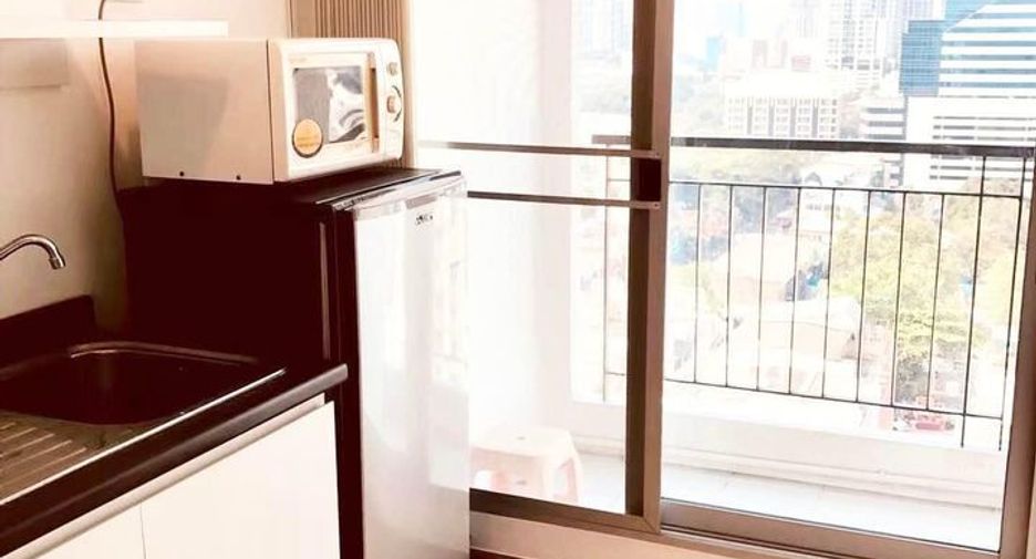 For rent 1 bed condo in Khlong Toei, Bangkok