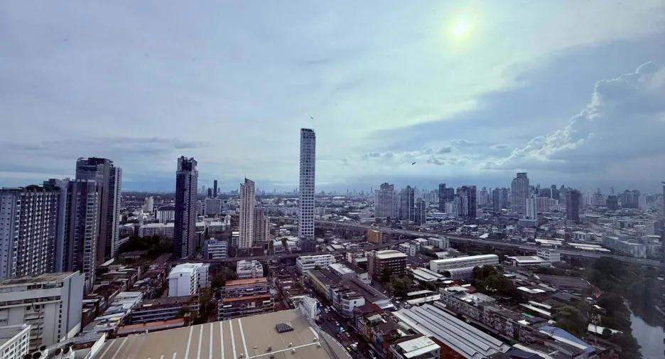 For rent studio condo in Watthana, Bangkok