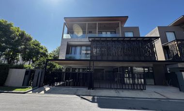 Villa en alquiler de 4 habitaciones en Saphan Sung, Bangkok