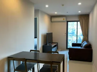 À louer 2 chambres condo à Phaya Thai, Bangkok