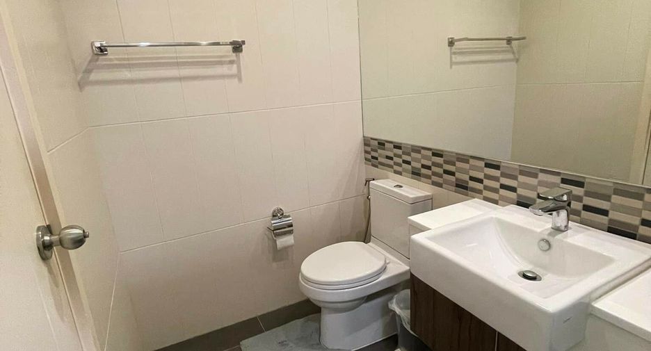 For rent 2 bedrooms condo in Phaya Thai, Bangkok