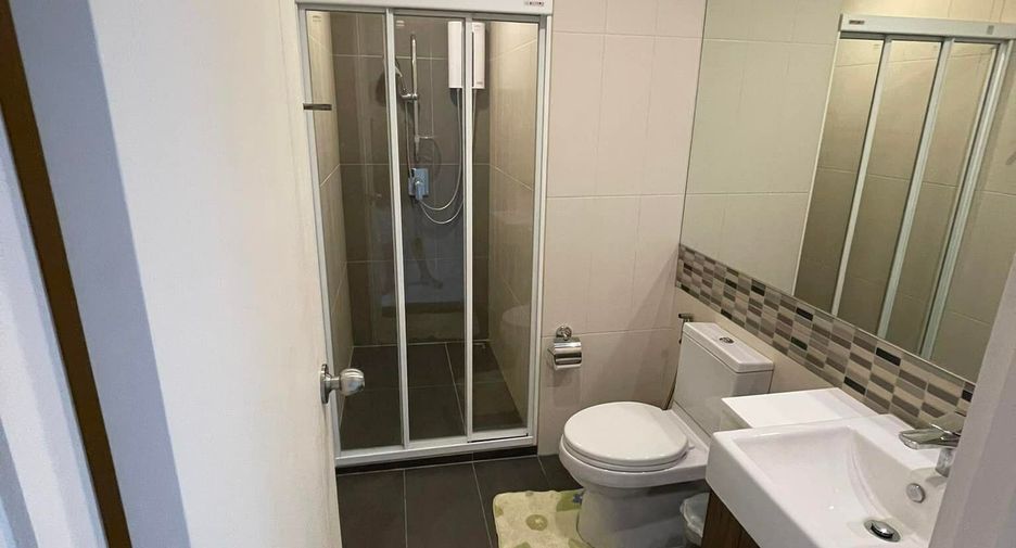 For rent 2 bedrooms condo in Phaya Thai, Bangkok