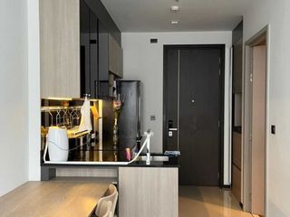 Condo en alquiler de 1 habitaciones en Huai Khwang, Bangkok