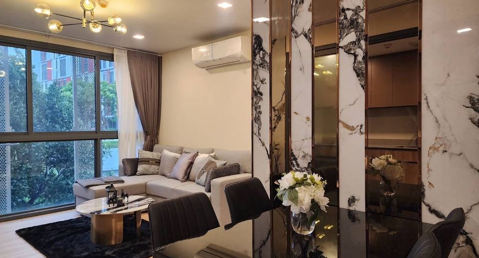 For rent 2 bedrooms condo in Watthana, Bangkok