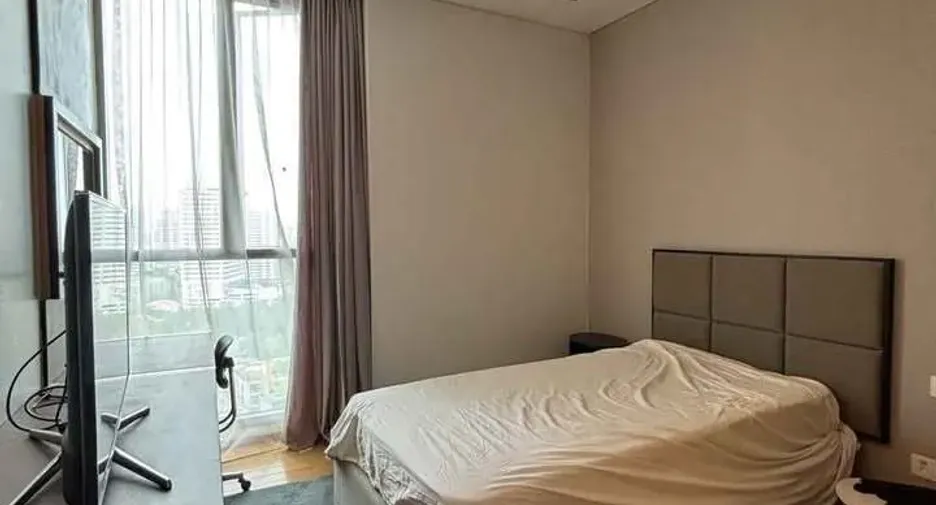 For rent 2 bedrooms condo in Khlong Toei, Bangkok