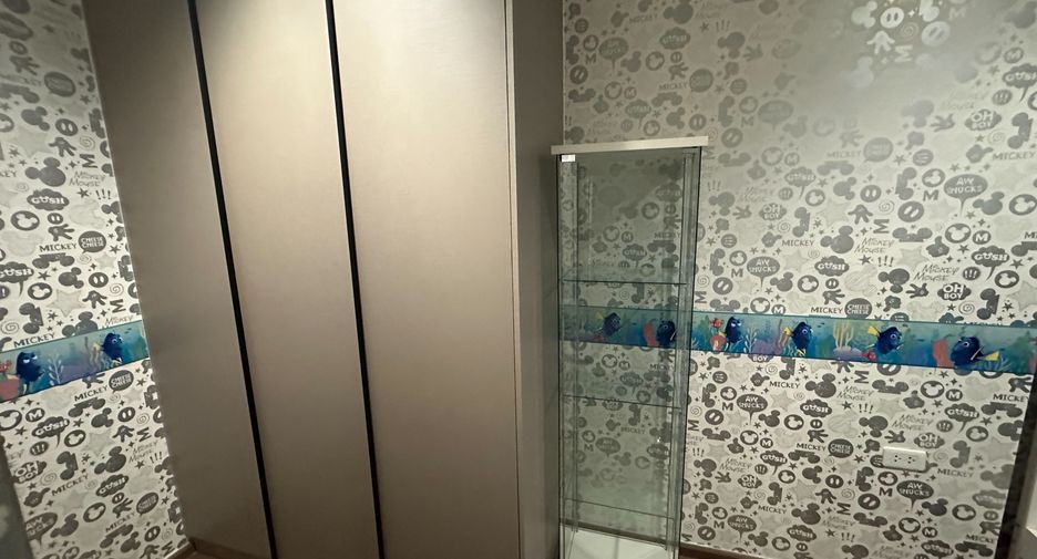 For rent 2 bedrooms condo in Phra Khanong, Bangkok