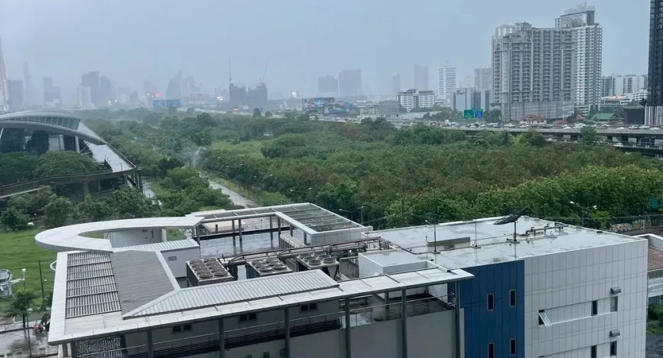 For rent 1 bed condo in Watthana, Bangkok