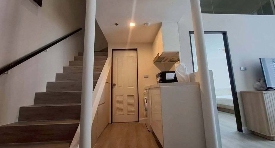 For rent 2 bedrooms condo in Bang Na, Bangkok