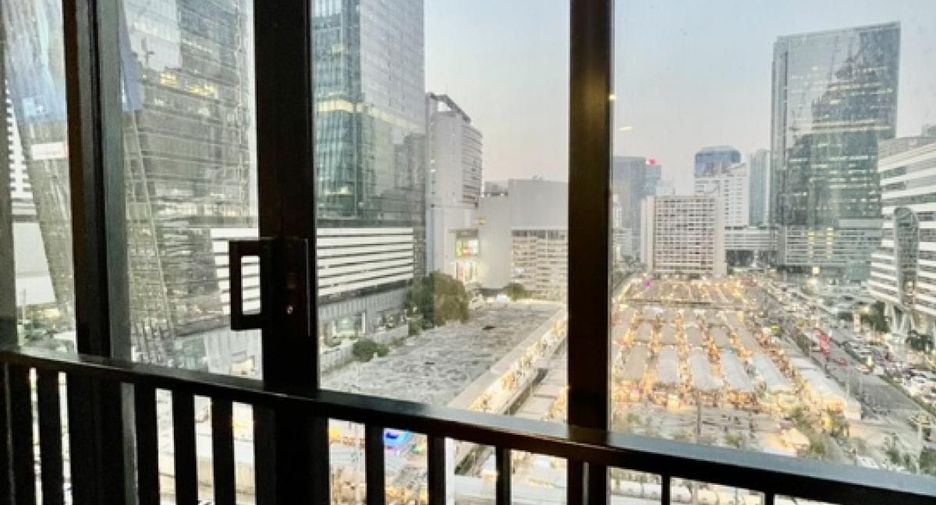 For rent 2 bedrooms condo in Huai Khwang, Bangkok