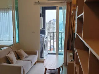 出租 1 卧室 公寓 在 Huai Khwang, 曼谷