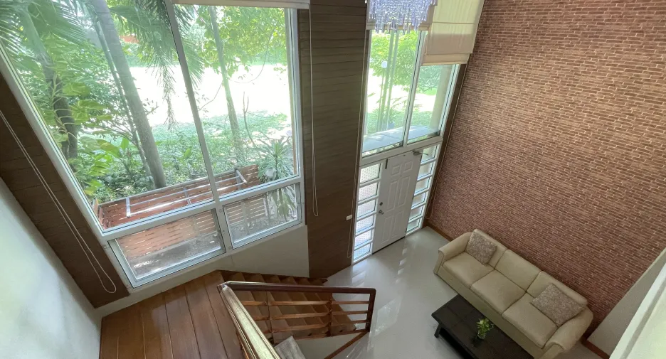À louer 2 chambres appartement à Watthana, Bangkok