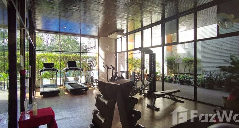 For rent 2 bedrooms condo in Watthana, Bangkok