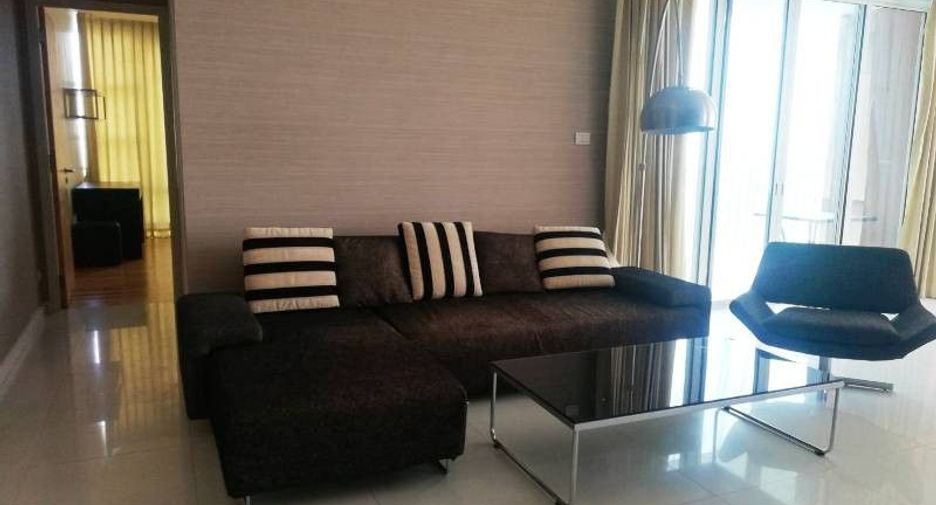 For rent 3 bedrooms condo in Khlong Toei, Bangkok