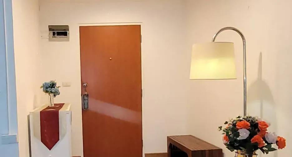 For rent 1 bed condo in Watthana, Bangkok