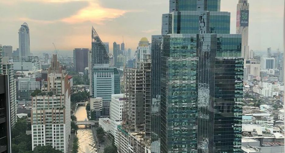 For rent 1 bed condo in Pathum Wan, Bangkok