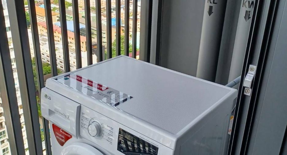 For rent 1 bed condo in Watthana, Bangkok