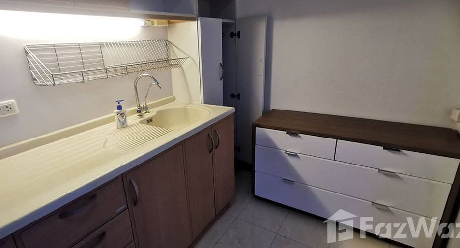 For rent 2 ベッドルーム condo in Watthana, Bangkok