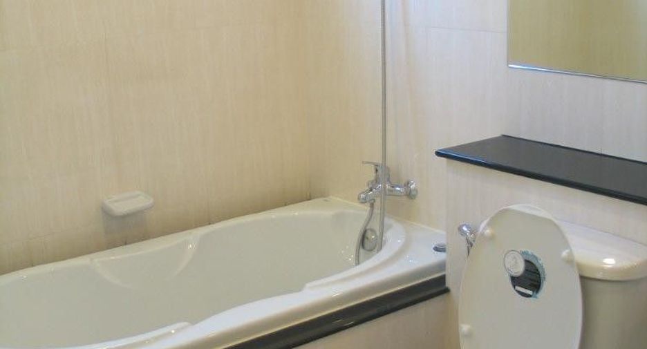 For rent 2 ベッドルーム condo in Watthana, Bangkok