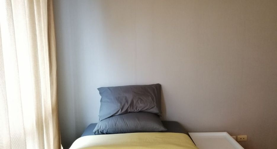 For rent 2 bedrooms condo in Huai Khwang, Bangkok