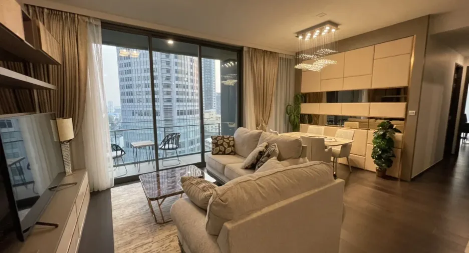 For rent 2 bedrooms condo in Khlong Toei, Bangkok