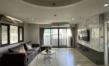 For rent 2 bedrooms condo in Pathum Wan, Bangkok