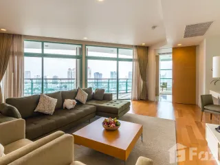 Condo en alquiler de 2 habitaciones en Bang Kho Laem, Bangkok