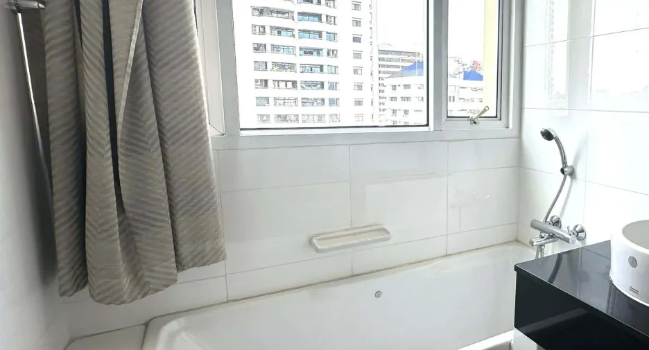 ให้เช่า 2 ห้องนอน คอนโด ใน วัฒนา, กรุงเทพฯ