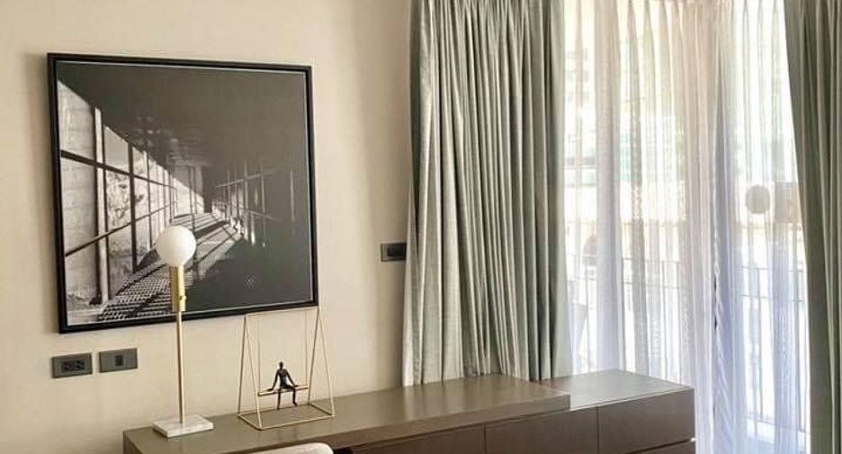 For rent 2 bedrooms condo in Sathon, Bangkok