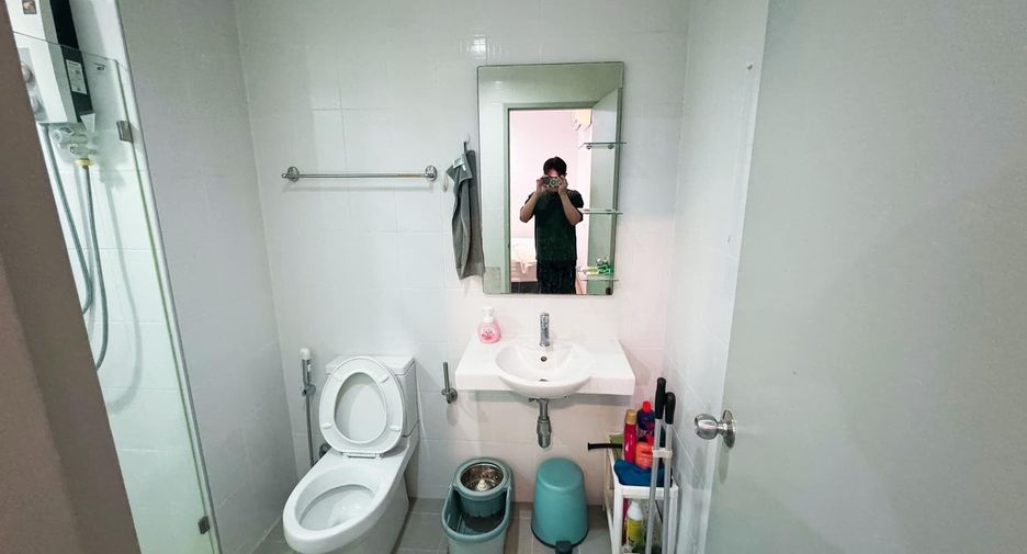For rent 1 bed condo in Thon Buri, Bangkok