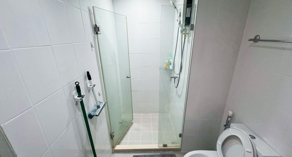 For rent 1 bed condo in Thon Buri, Bangkok