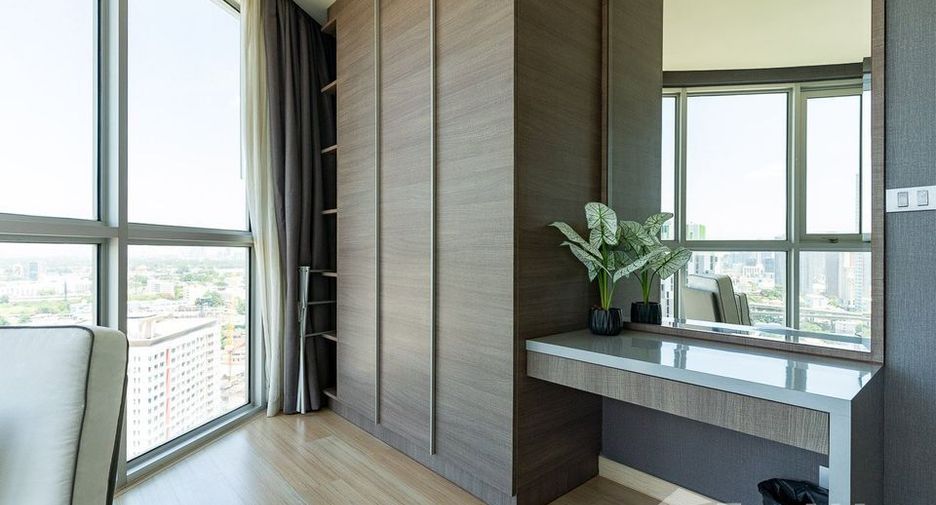 For rent 1 bed condo in Khlong Toei, Bangkok