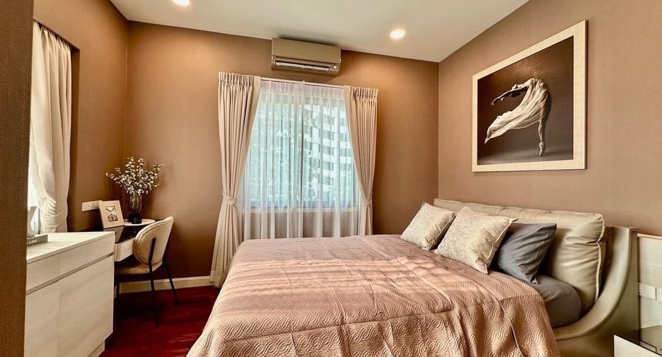 Haus zur Miete mit 5 Zimmer in Lat Krabang, Bangkok