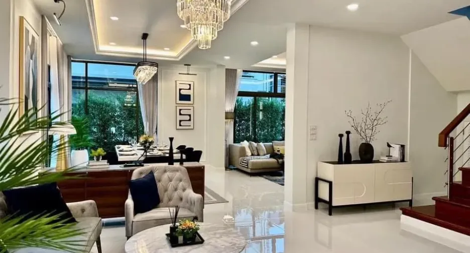 For rent 5 bedrooms house in Lat Krabang, Bangkok
