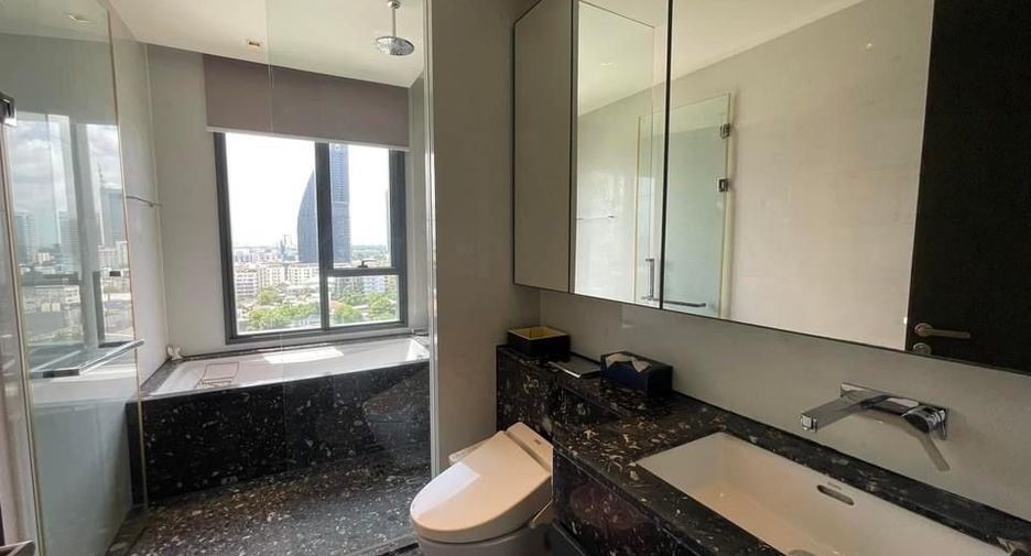 For rent 2 bedrooms condo in Khlong Toei, Bangkok
