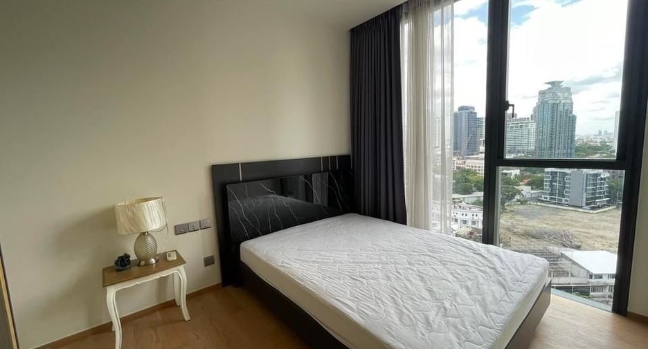 For rent 2 bedrooms condo in Khlong Toei, Bangkok