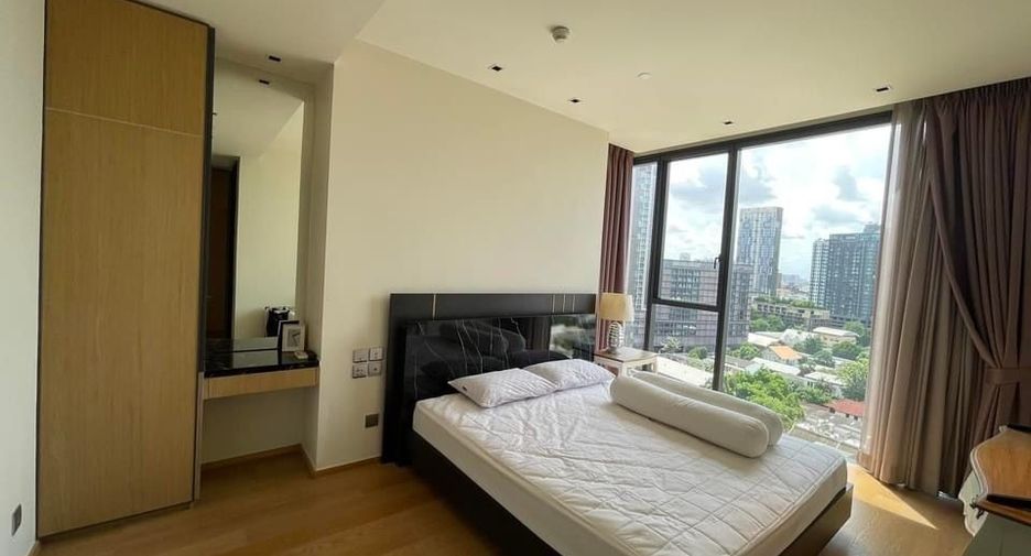 For rent 2 bedrooms condo in Khlong Toei, Bangkok