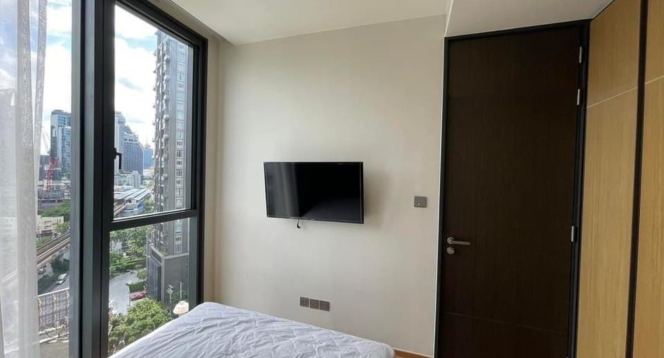 For rent 2 bedrooms condo in Khlong Toei, Bangkok