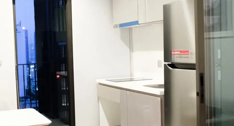 For rent 1 bed condo in Huai Khwang, Bangkok