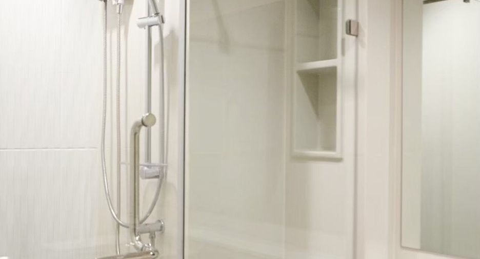 For rent 1 bed condo in Huai Khwang, Bangkok