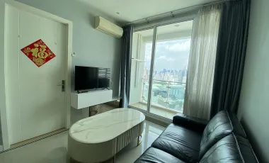 Wohnung zur Miete mit 1 Zimmer in Huai Khwang, Bangkok