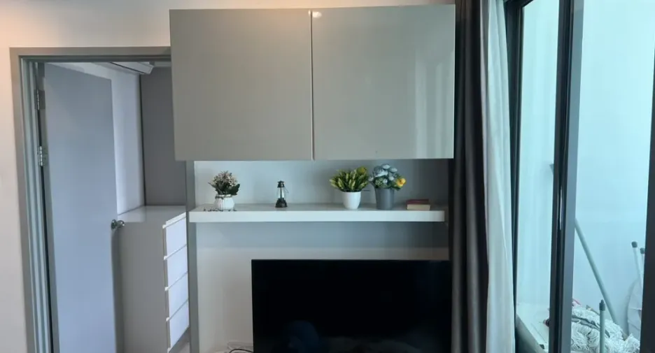 For rent 2 bedrooms condo in Thon Buri, Bangkok