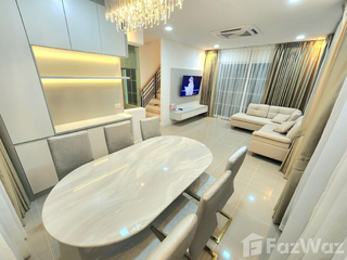 For rent 4 bedrooms house in Mueang Samut Prakan, Samut Prakan