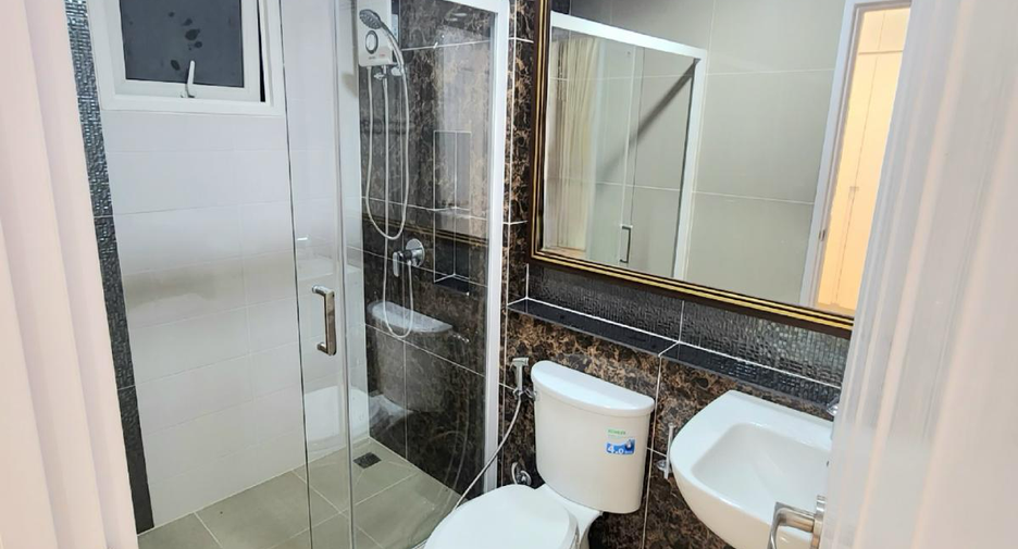 For rent 4 bedrooms house in Mueang Samut Prakan, Samut Prakan