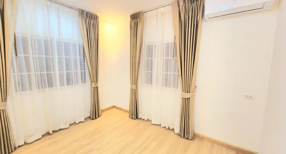 For rent 4 bedrooms house in Mueang Samut Prakan, Samut Prakan