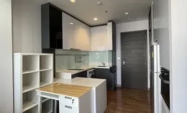 Wohnung zur Miete mit 1 Zimmer in Huai Khwang, Bangkok