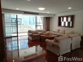 Condo en alquiler de 3 habitaciones en Khlong Toei, Bangkok