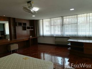 Condo en alquiler de 3 habitaciones en Khlong Toei, Bangkok