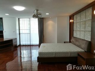 Condo en alquiler de 3 habitaciones en Khlong Toei, Bangkok